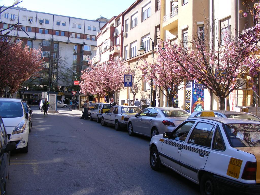 Valor Central Apartments Skopje Exterior photo